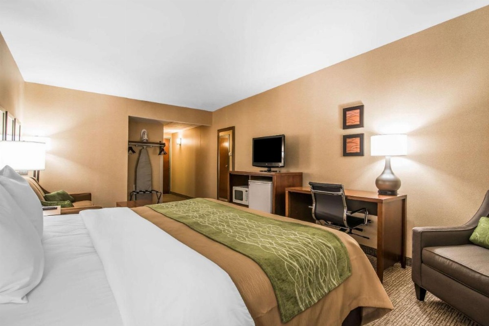 Room image 4